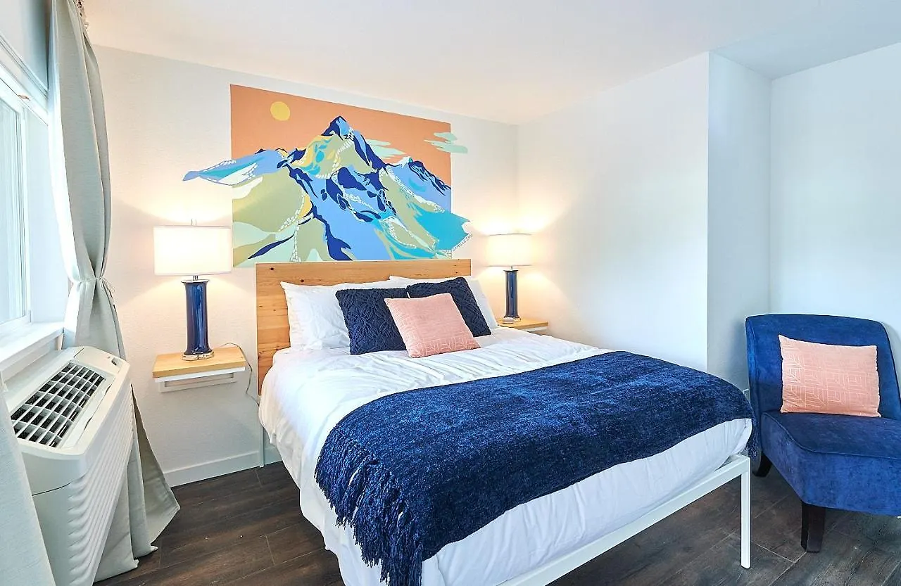 **  Kenton Hotel Portland USA